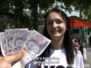 Я тебе деньги, а ты мне свою киску – согласна?